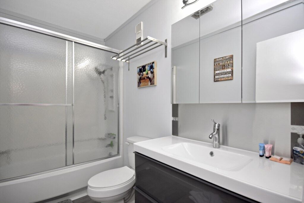 Photo of Bathroom in Beech Mountain
