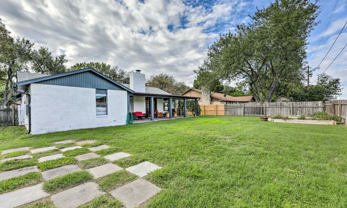 Photo of Outdoor in Lockhart