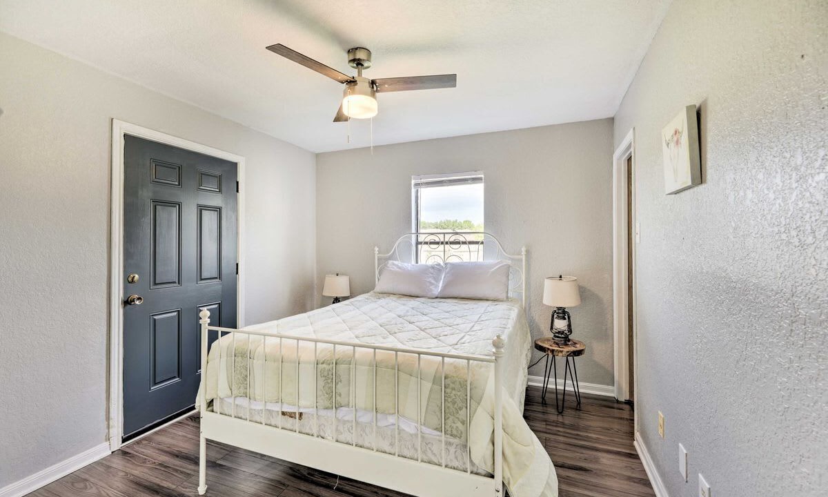 Photo of Bedroom in Lockhart