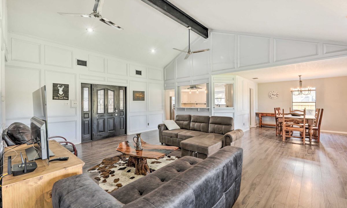 Photo of Livingroom in Lockhart