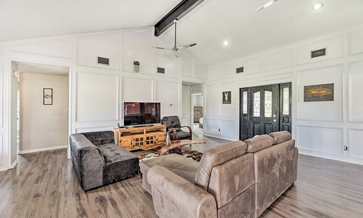 Photo of Livingroom in Lockhart