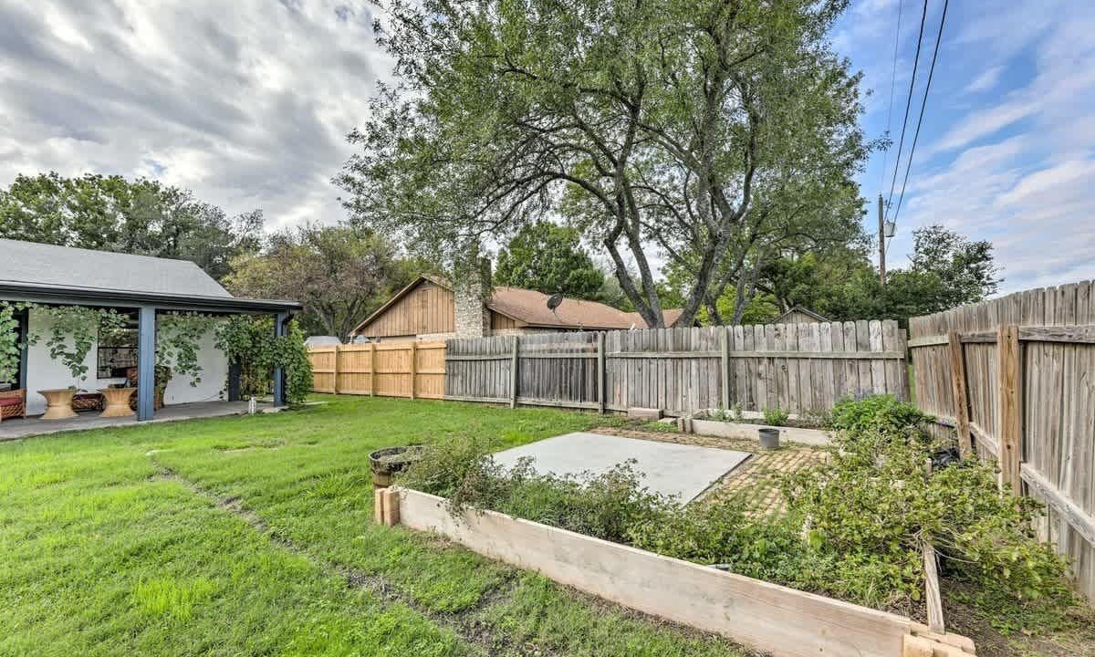 Photo of Outdoor in Lockhart