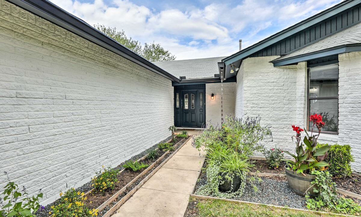 Photo of Outdoor in Lockhart