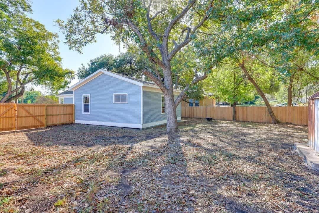 Photo of Outdoor in Lockhart