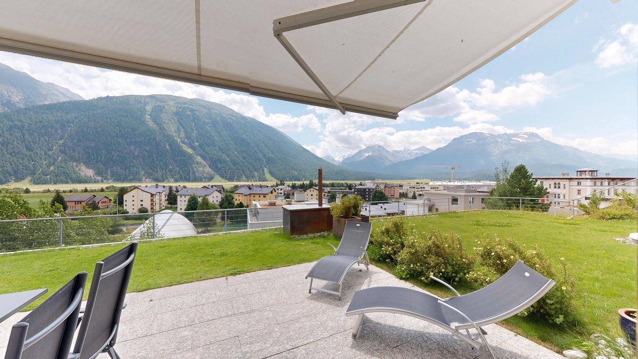 Photo of Outdoor in Samedan