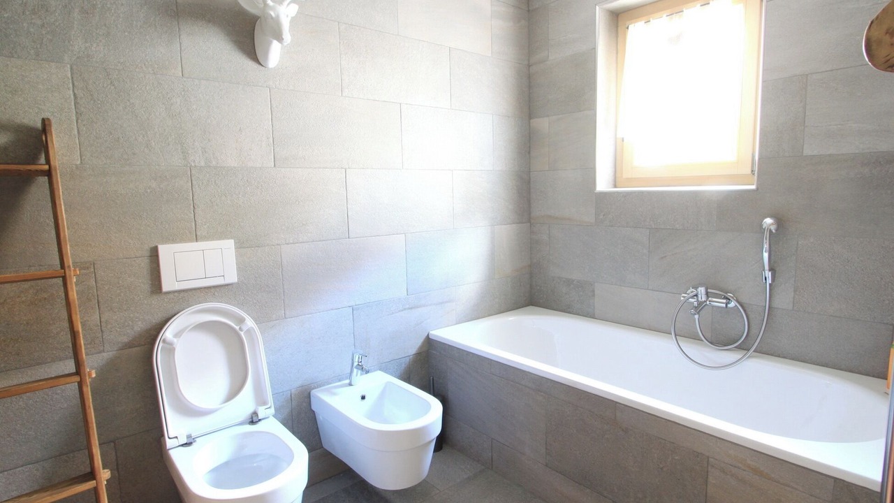 Photo of Bathroom in Zuoz