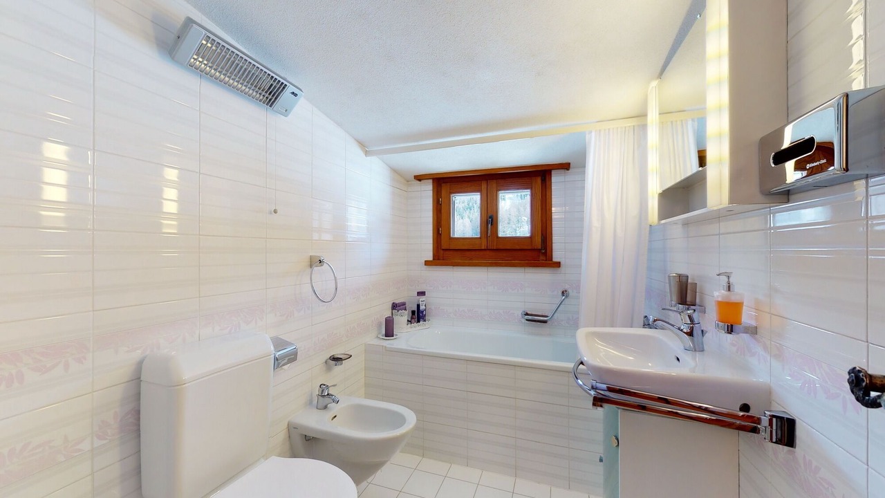 Photo of Bathroom in Sils-Maria