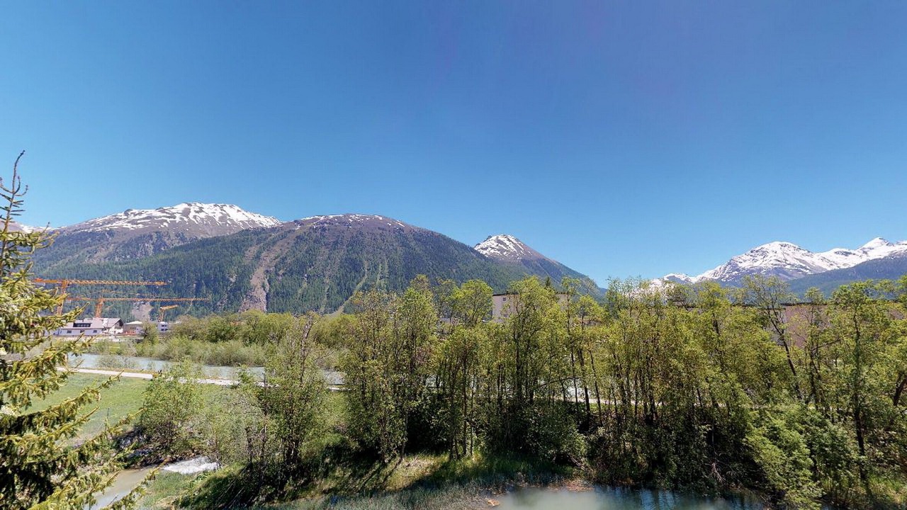 Photo of Others in Samedan
