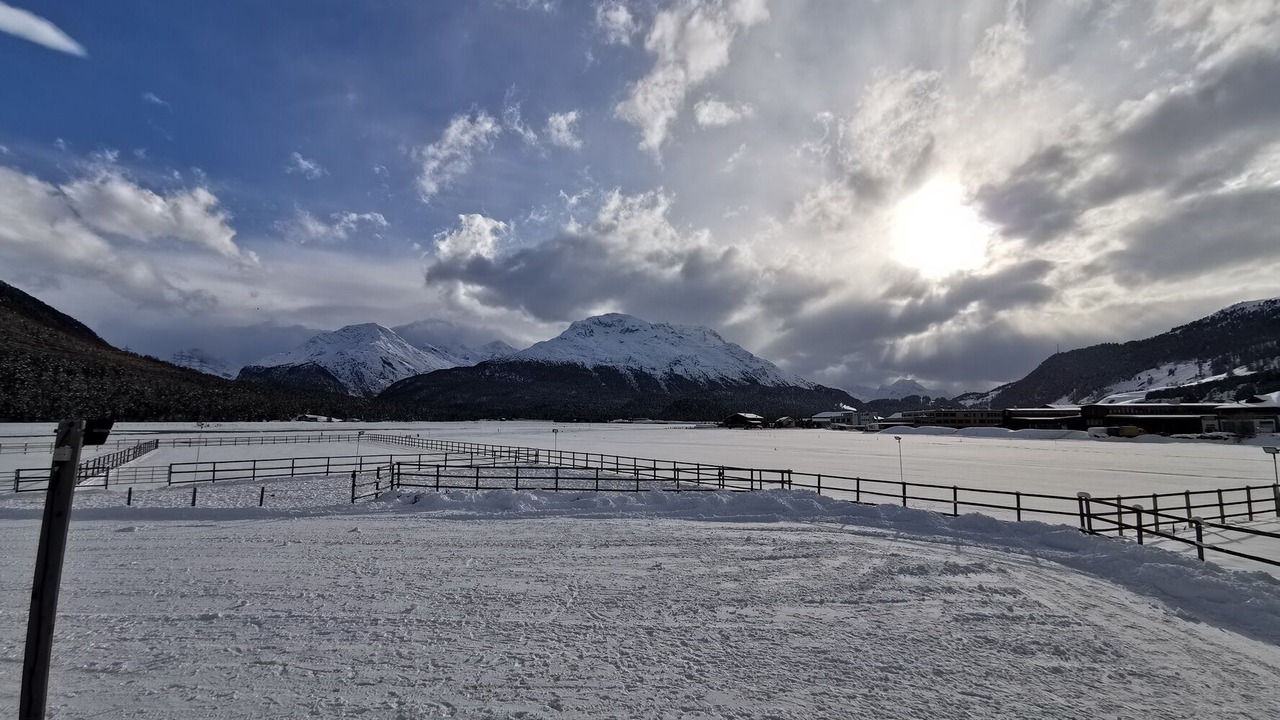 Photo of Others in Samedan