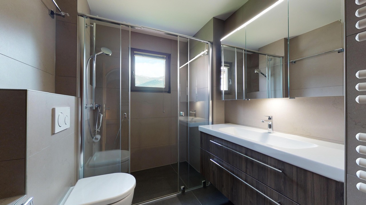 Photo of Bathroom in Zuoz