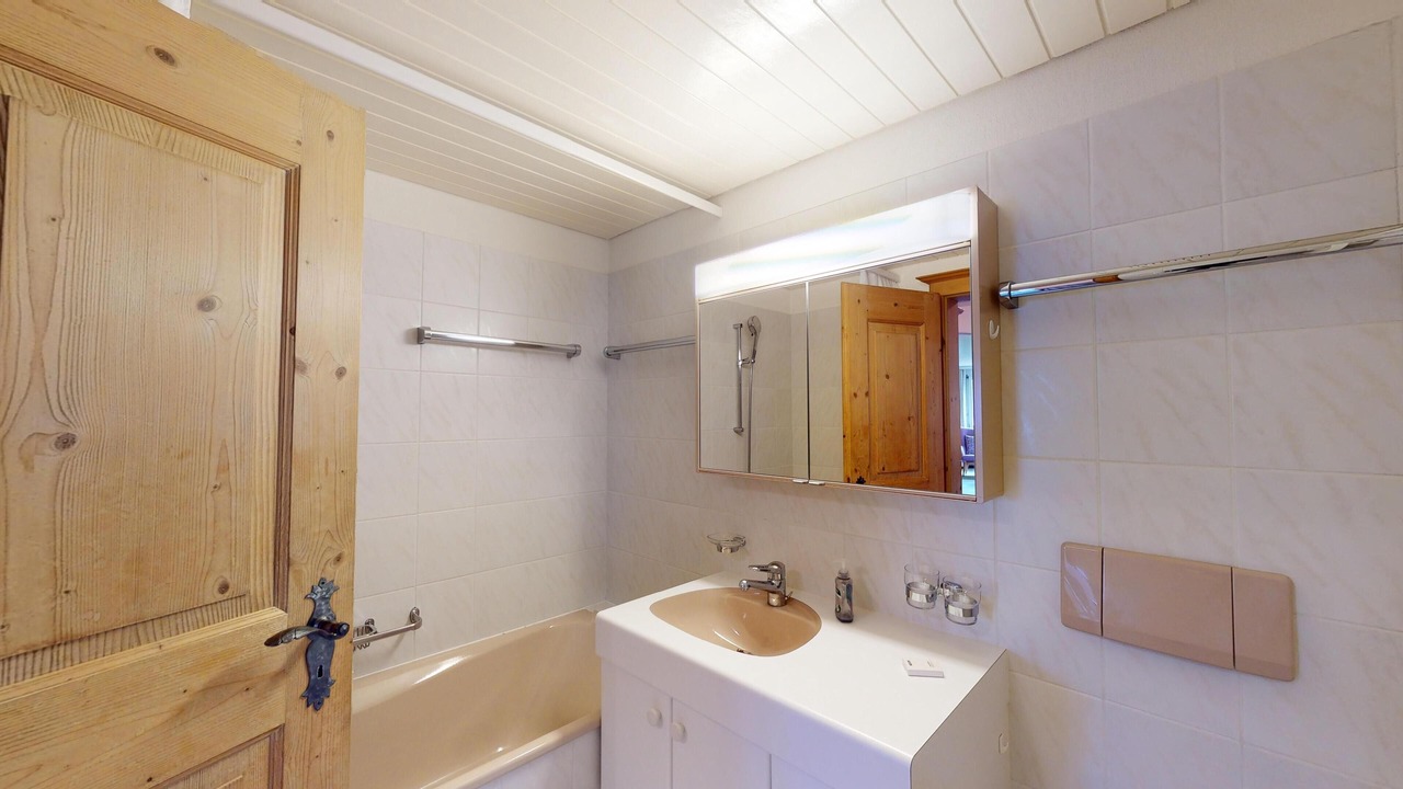 Photo of Bathroom in Zuoz