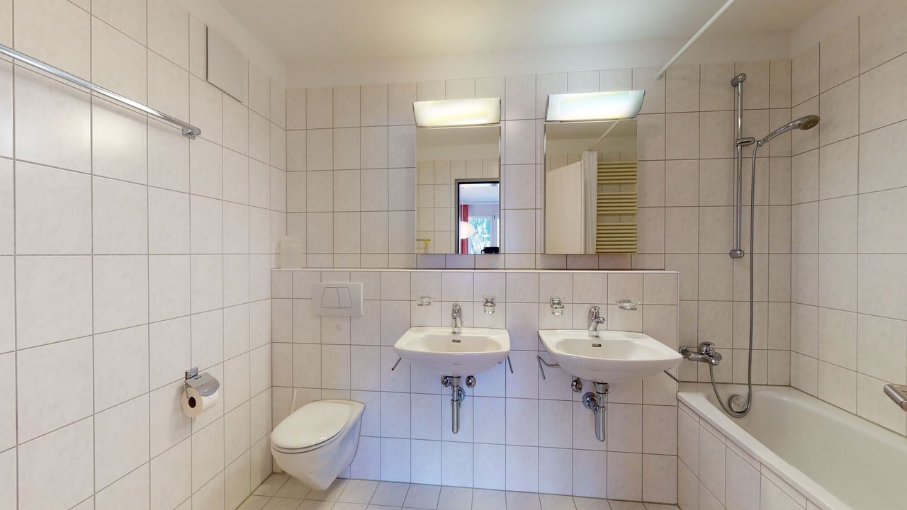 Photo of Bathroom in Samedan