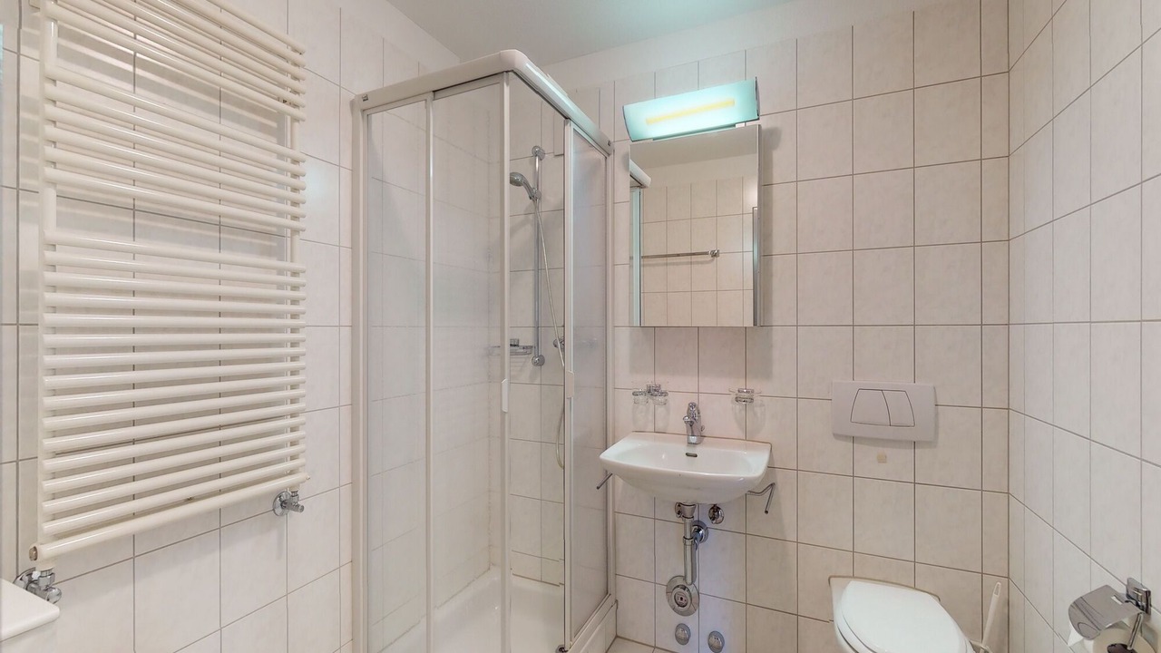 Photo of Bathroom in Samedan