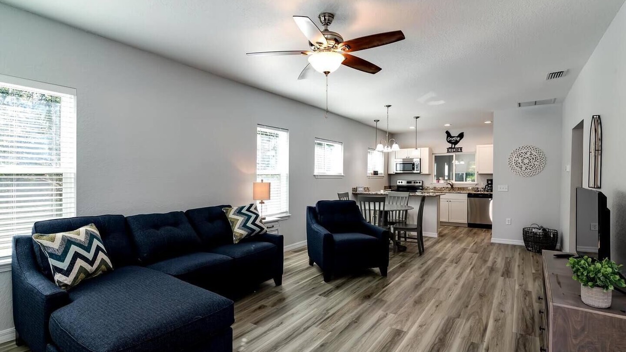 Photo of Livingroom in High Springs