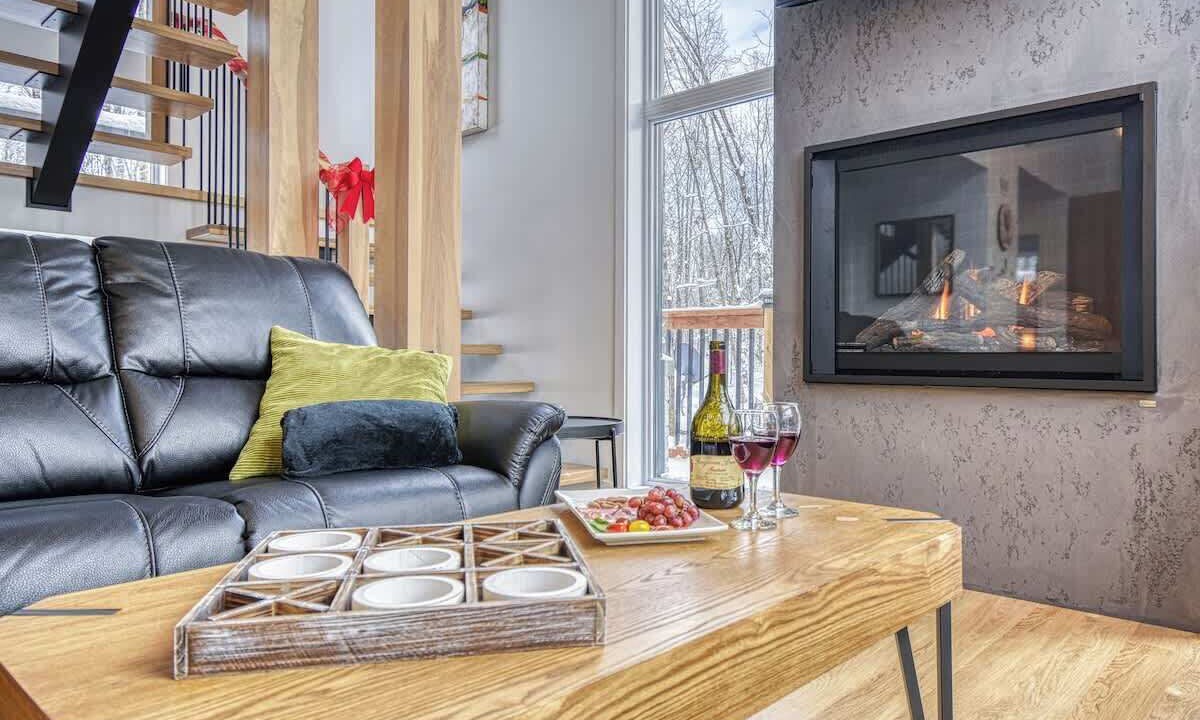 Photo of Livingroom in Amherst