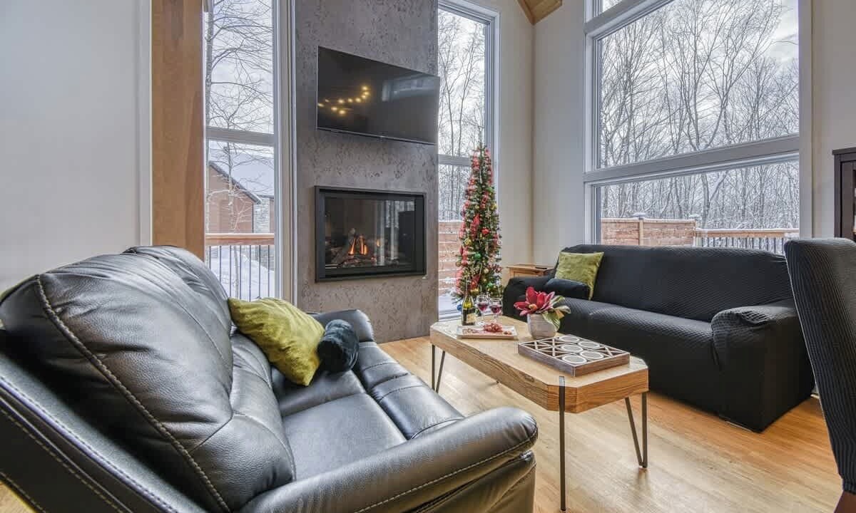Photo of Livingroom in Amherst