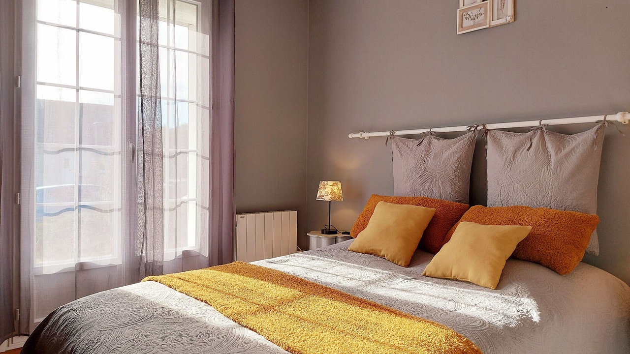 Photo of Bedroom in Le Puiset