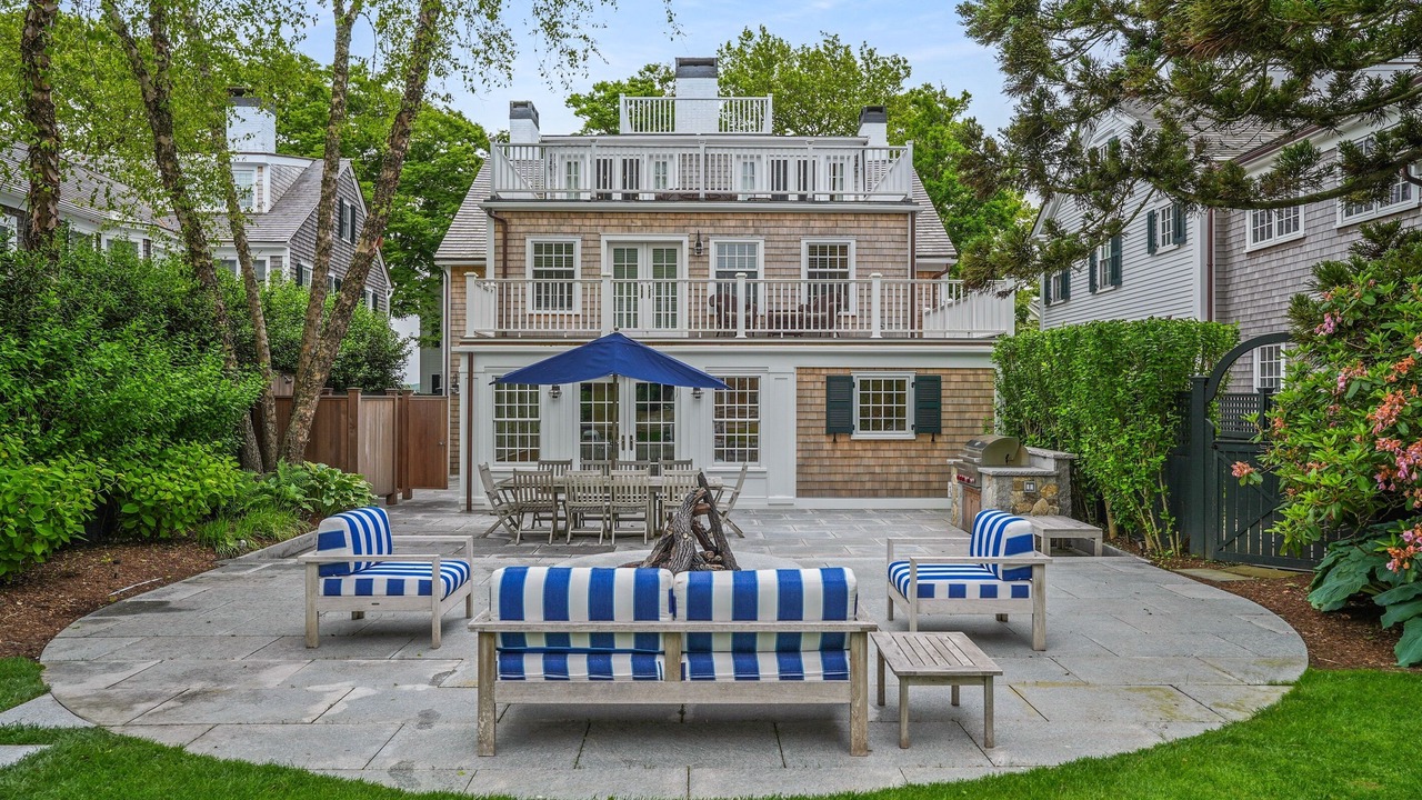 Photo of Others in Edgartown