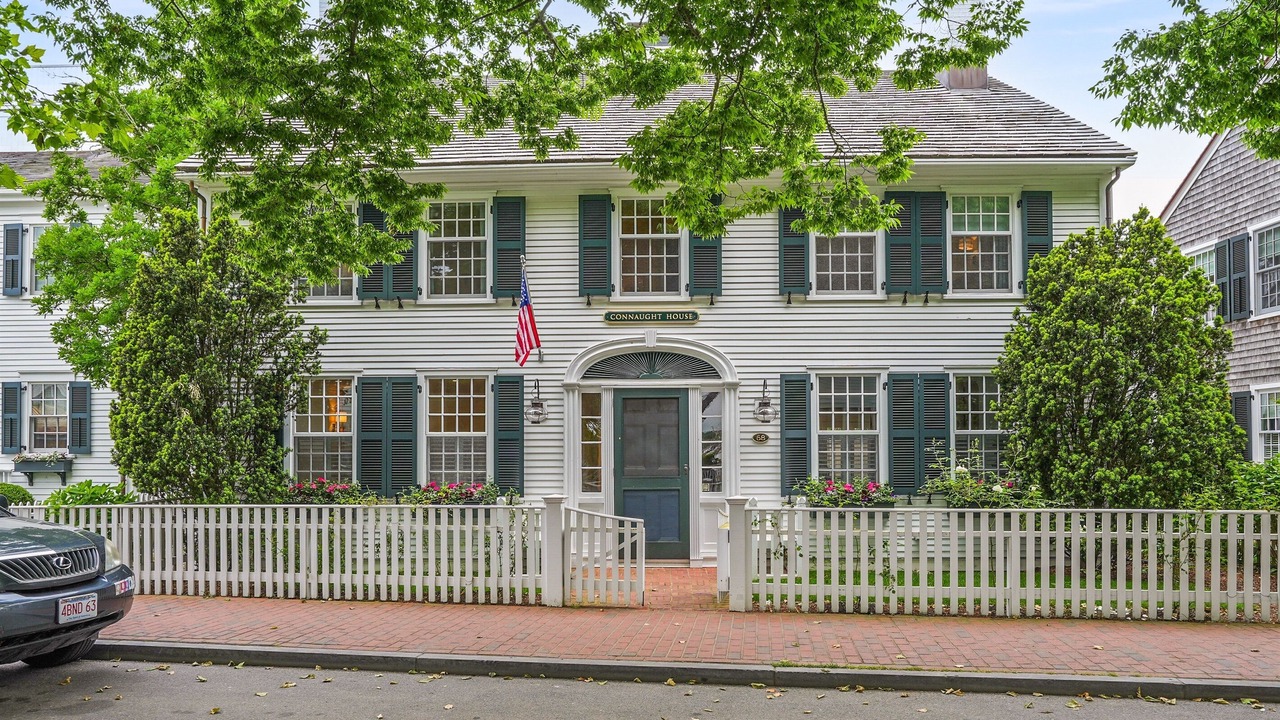Photo of Others in Edgartown