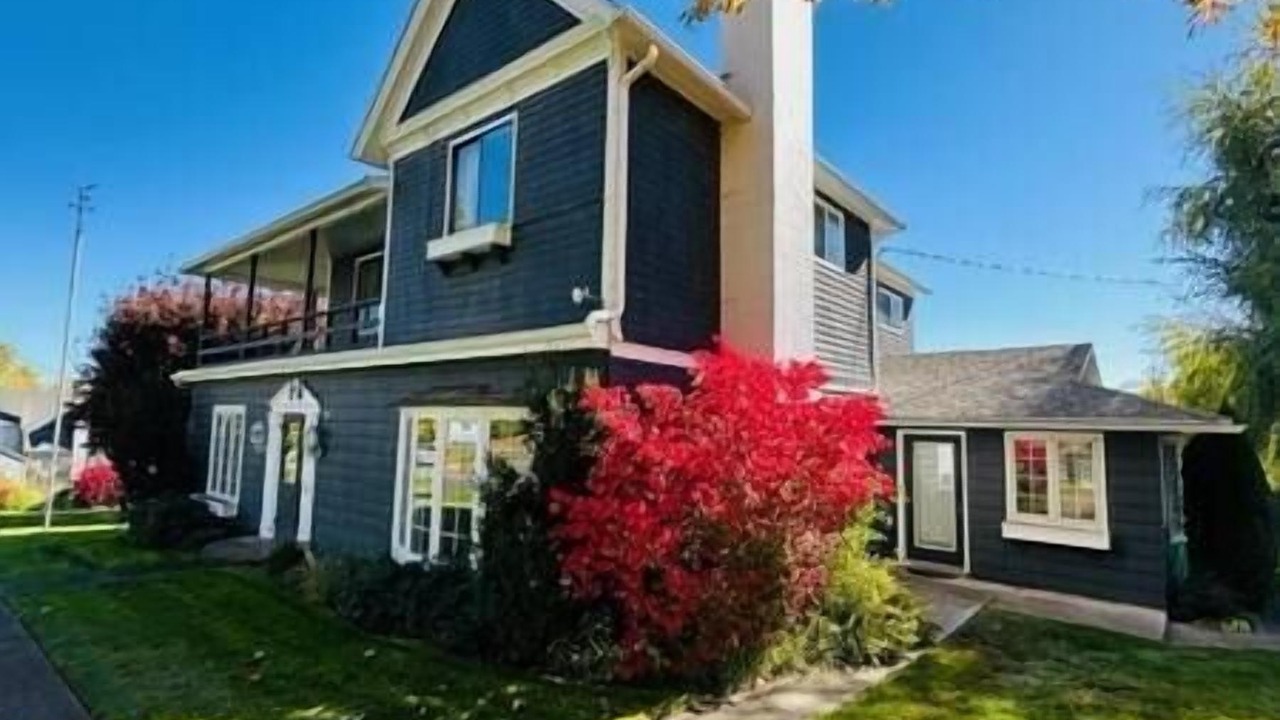 Photo of Others in Garfield