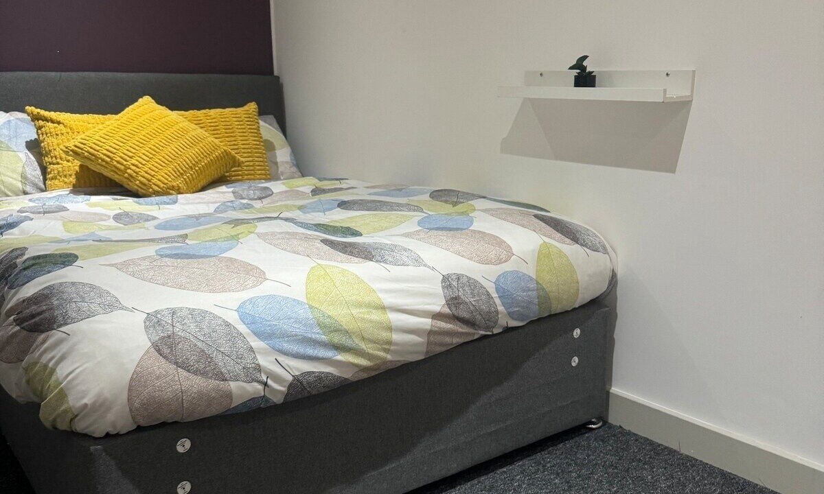 Photo of Bedroom in Kidderminster