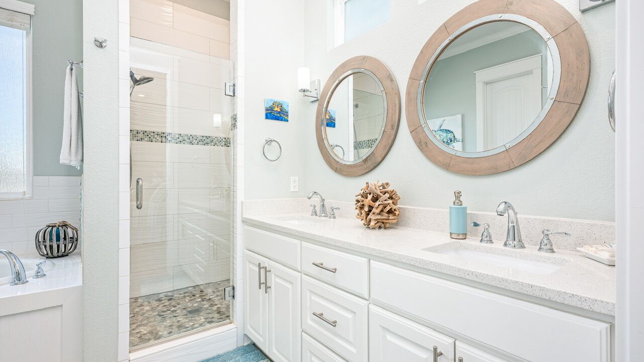 Photo of Bathroom in Port Bolivar