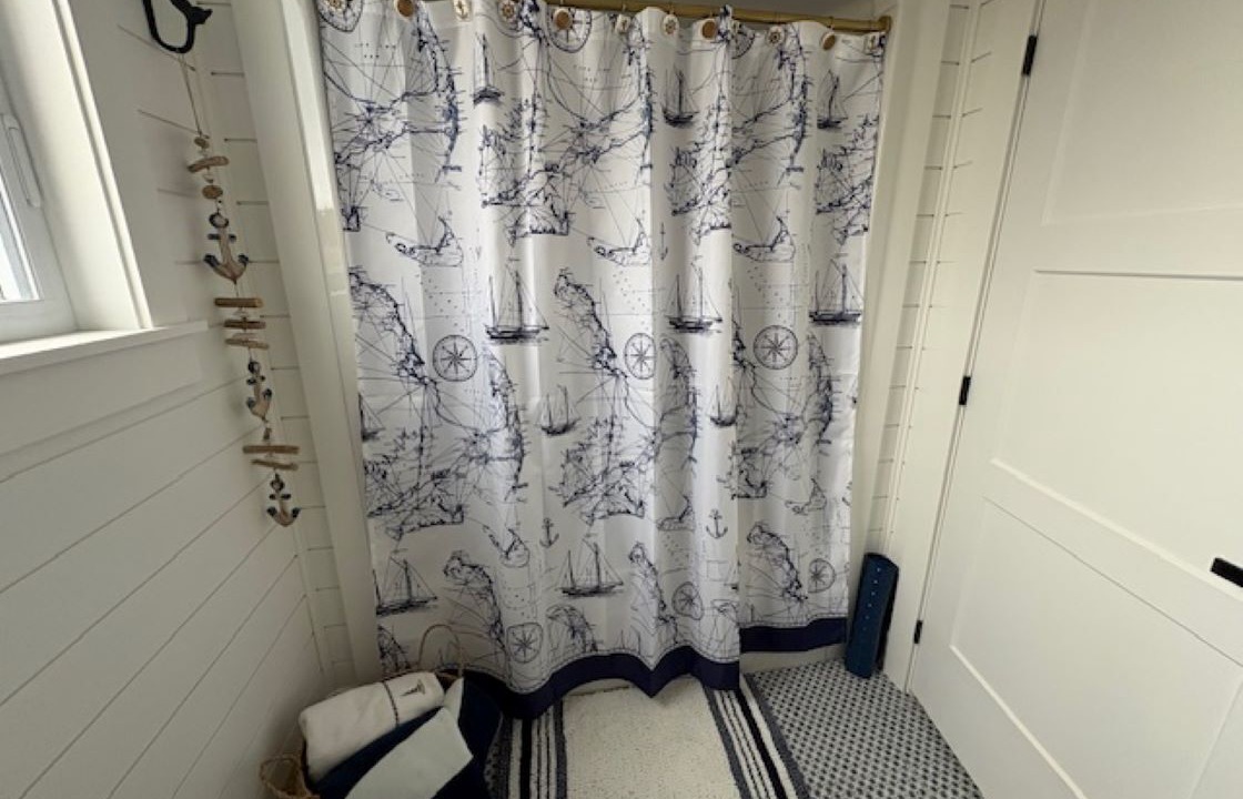 Photo of Others in Heart's Content