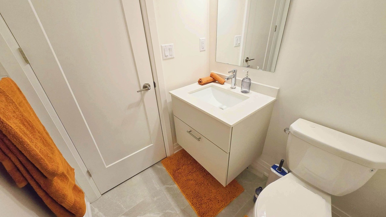 Photo of Bathroom in Halton Regional Municipality