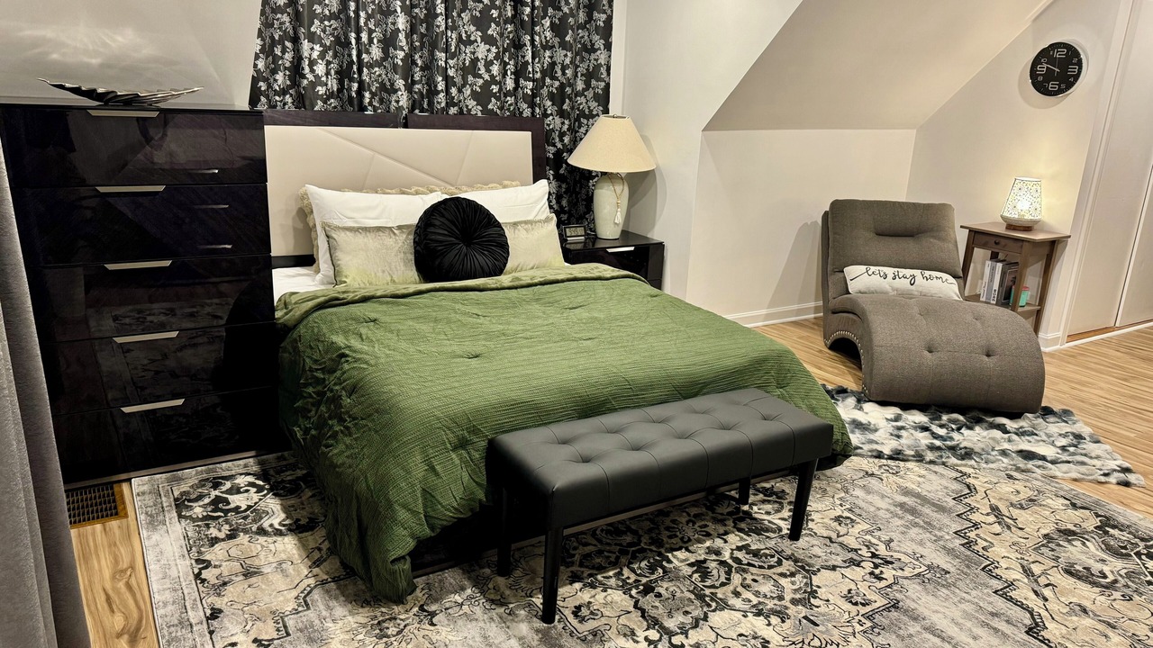 Photo of Bedroom in Skokie