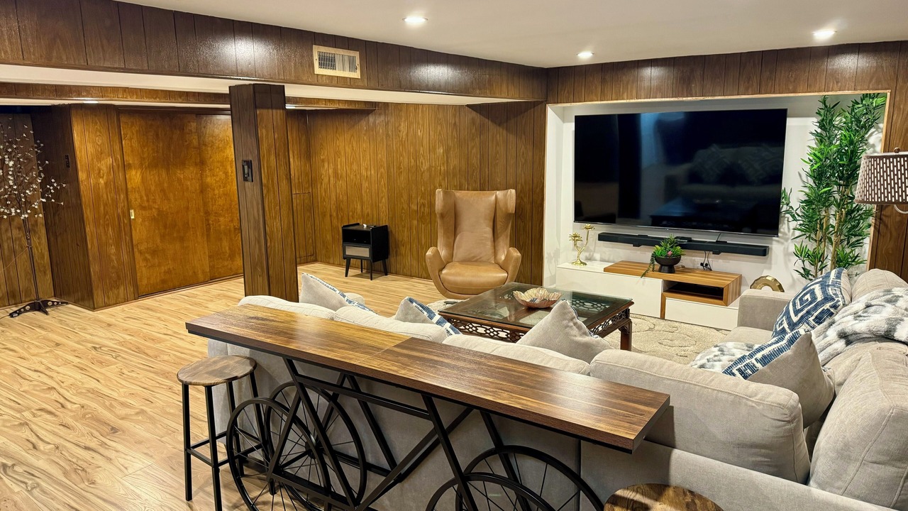 Photo of Livingroom in Skokie
