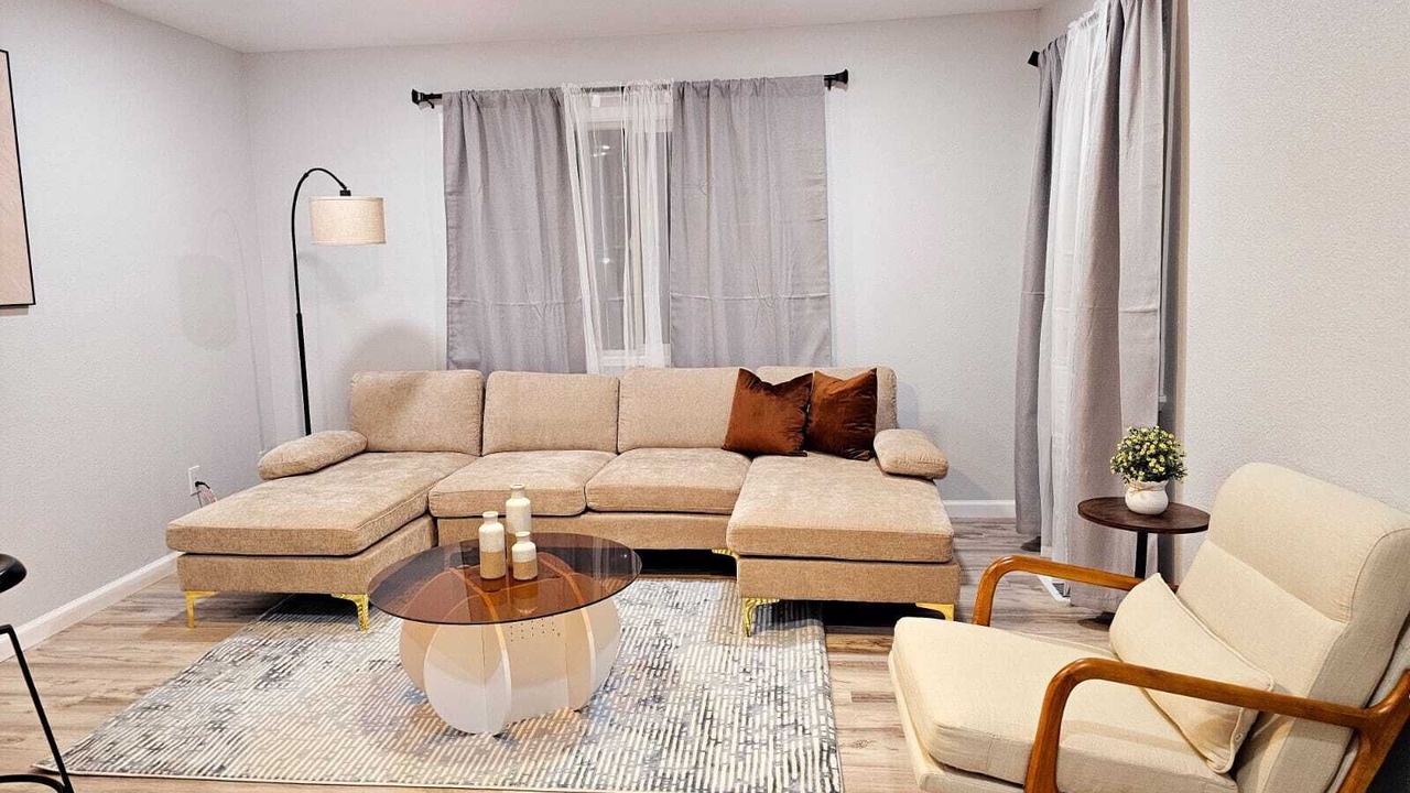 Photo of Livingroom in Orland