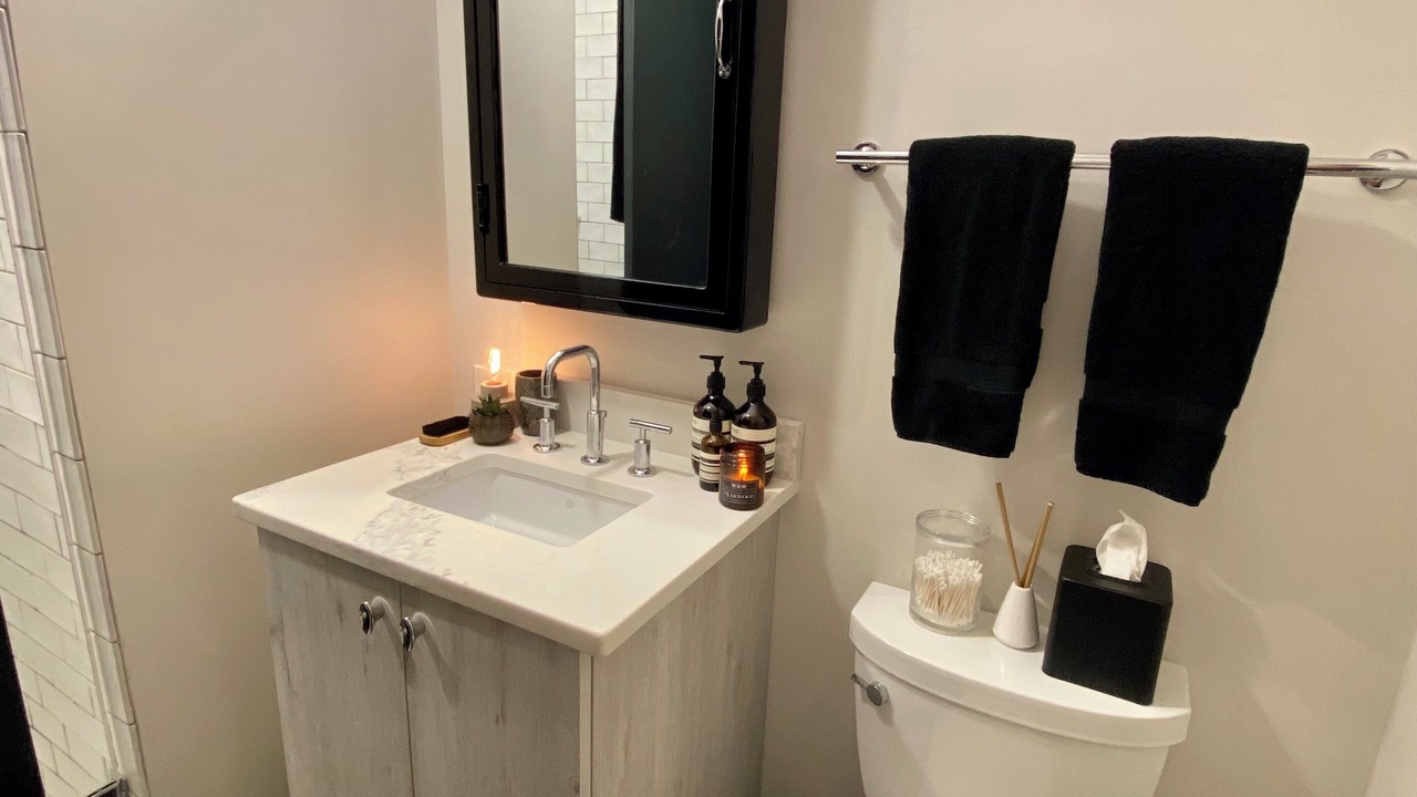 Photo of Bathroom in Fort Point
