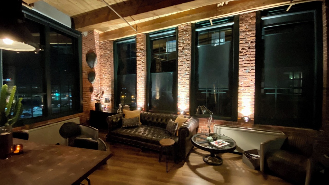 Photo of Livingroom in Fort Point