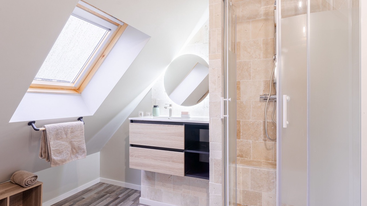Photo of Bathroom in Deneze-sous-Doue