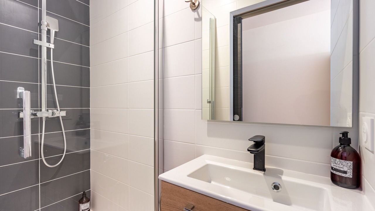 Photo of Bathroom in Saint Nicolas - Charles III - Ville vieille - Trois Maisons - Leopold