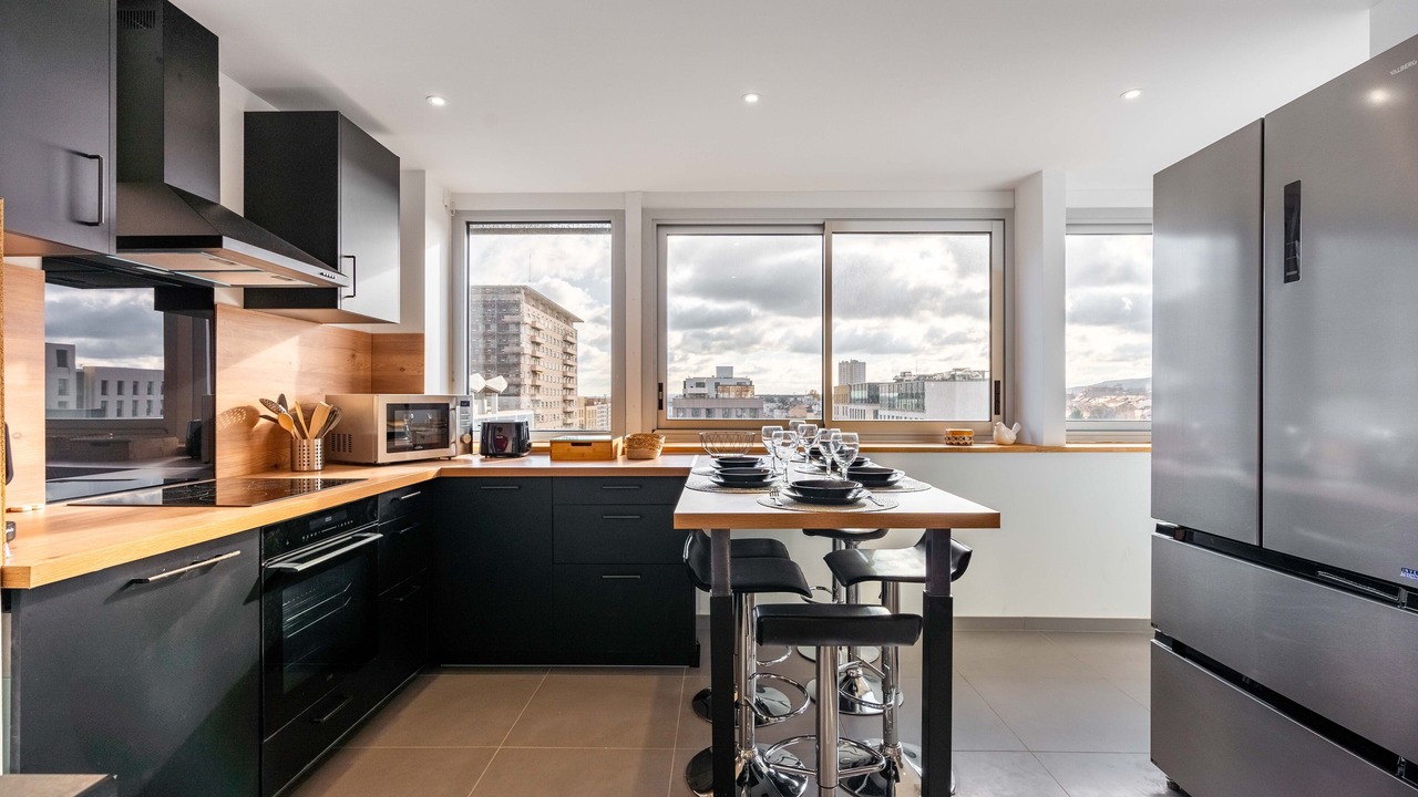 Photo of Kitchen in Saint Nicolas - Charles III - Ville vieille - Trois Maisons - Leopold