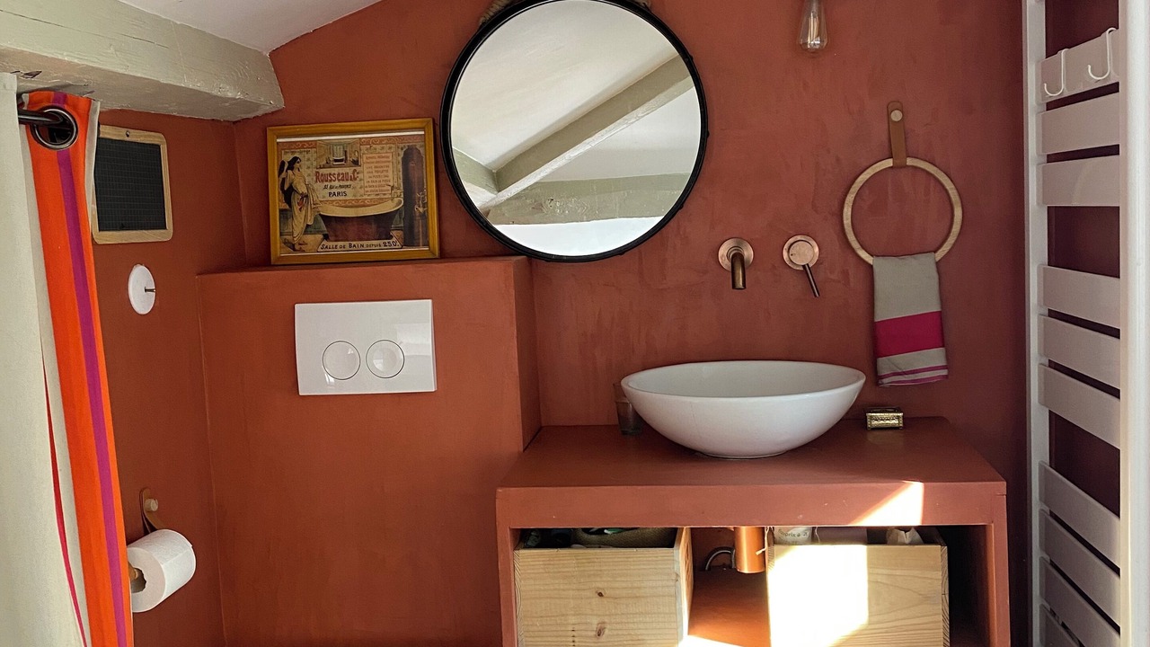 Photo of Bathroom in Quartier de la Salpetriere