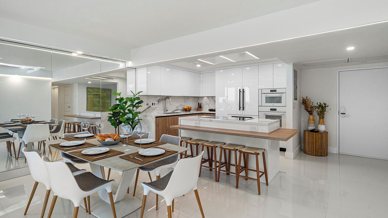 Photo of Others in South Beach