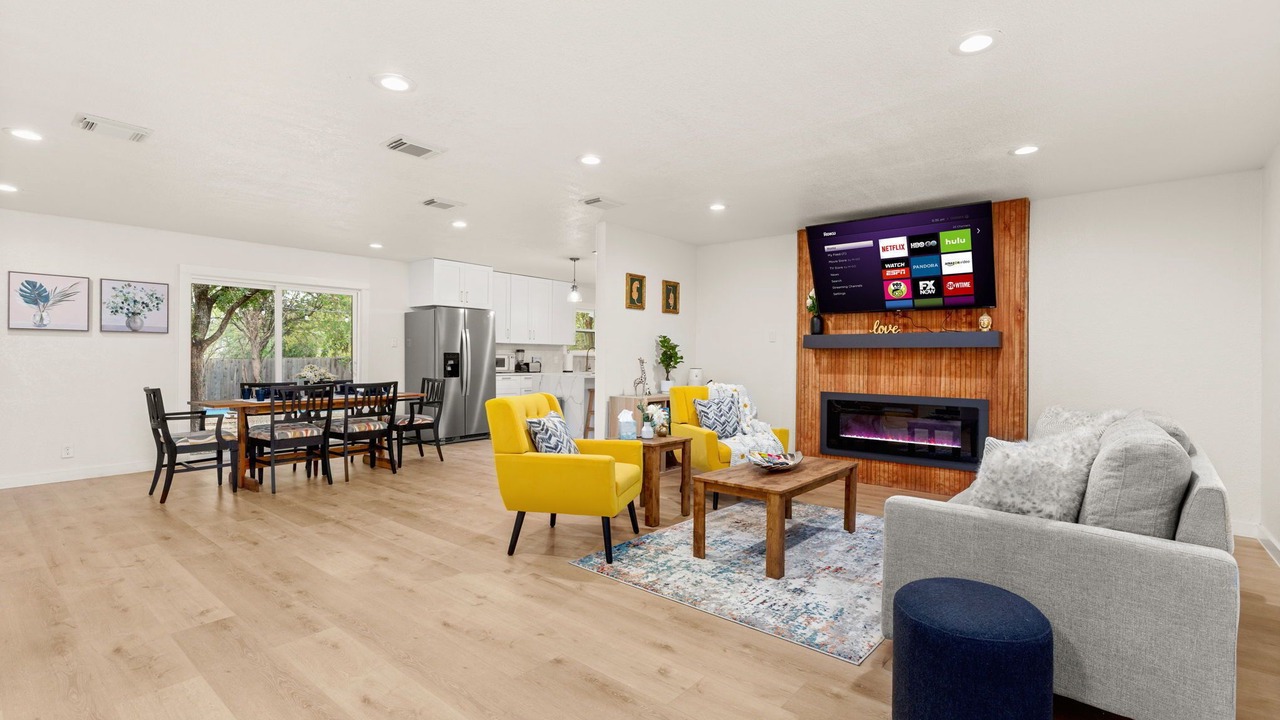 Photo of Livingroom in Oakwell Farms