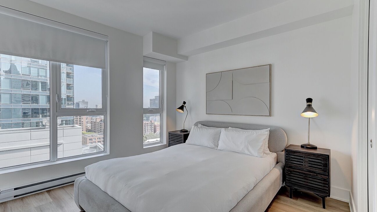Photo of Bedroom in International District