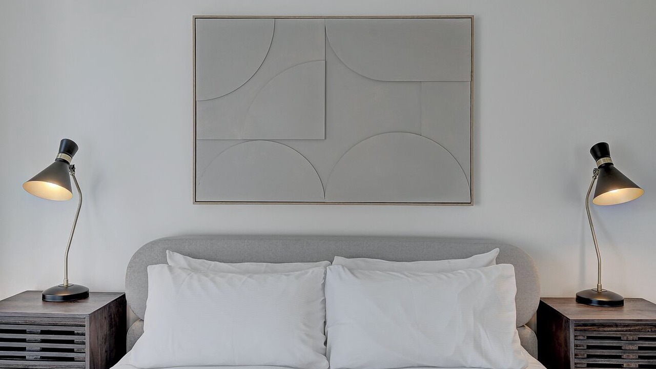 Photo of Bedroom in International District