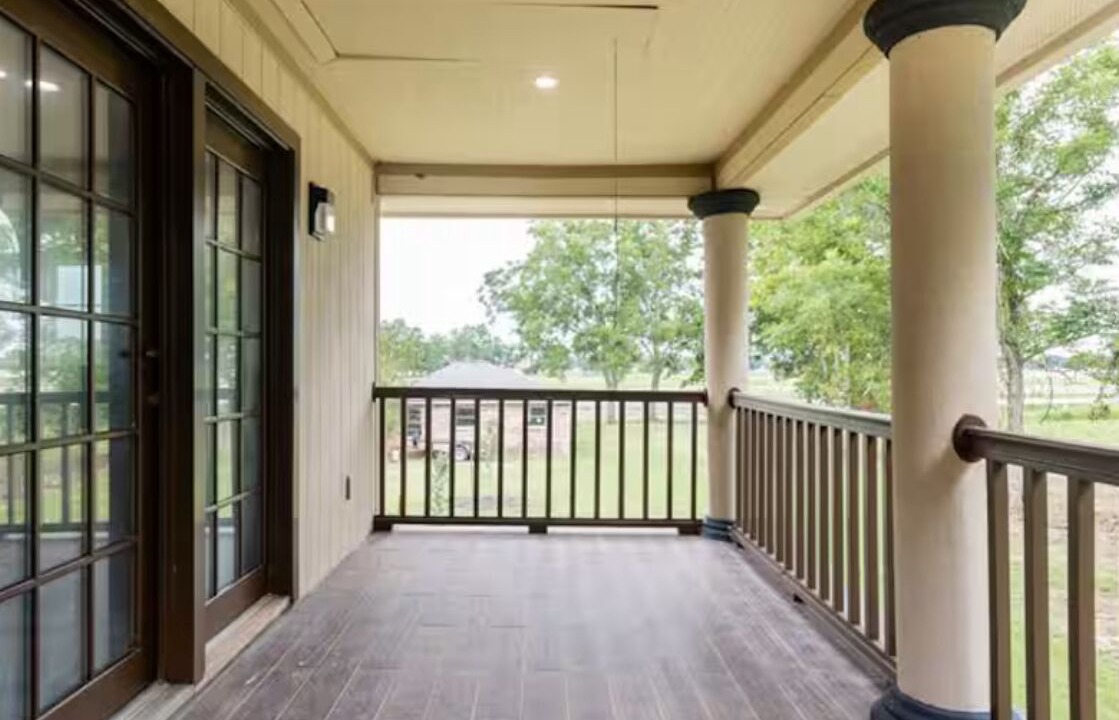 Photo of Patio Balcony in Iowa Colony