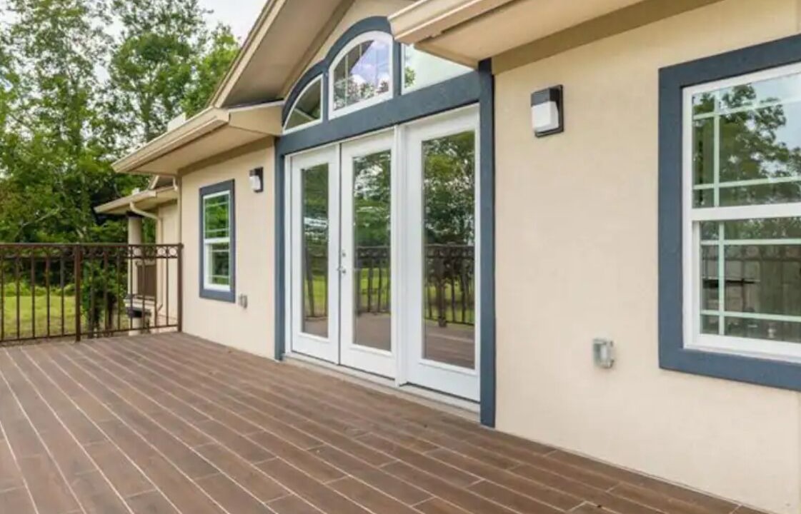 Photo of Outdoor in Iowa Colony