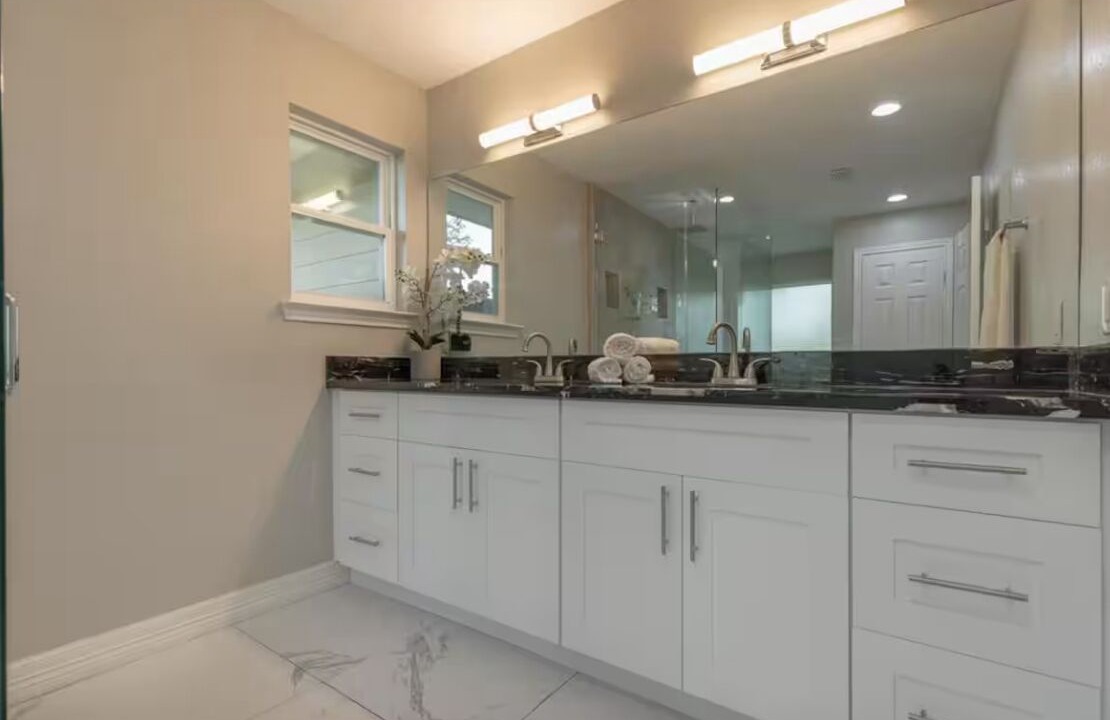 Photo of Bathroom in Iowa Colony