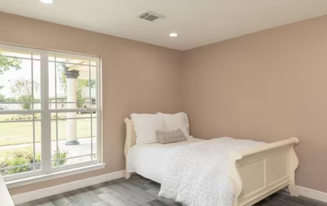 Photo of Bedroom in Iowa Colony