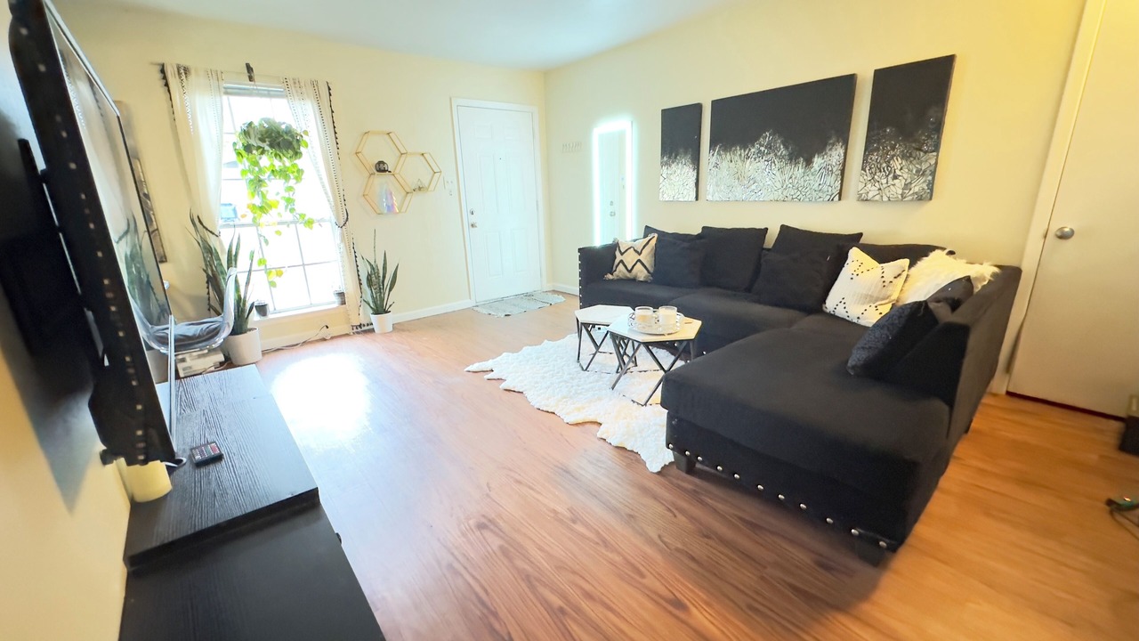 Photo of Livingroom in St. Edwards