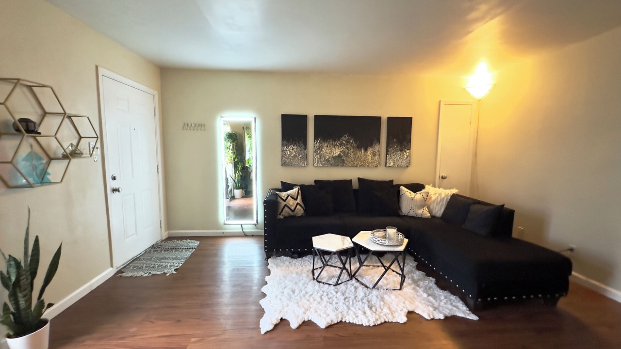 Photo of Livingroom in St. Edwards