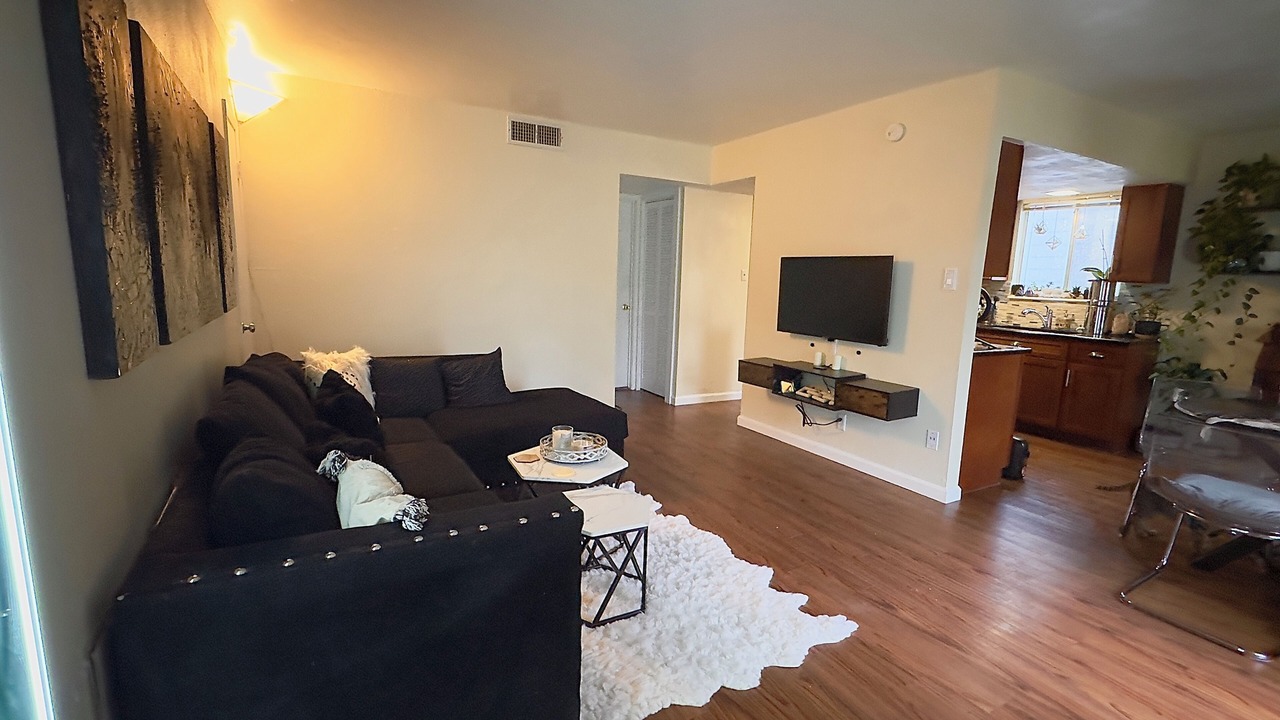 Photo of Livingroom in St. Edwards