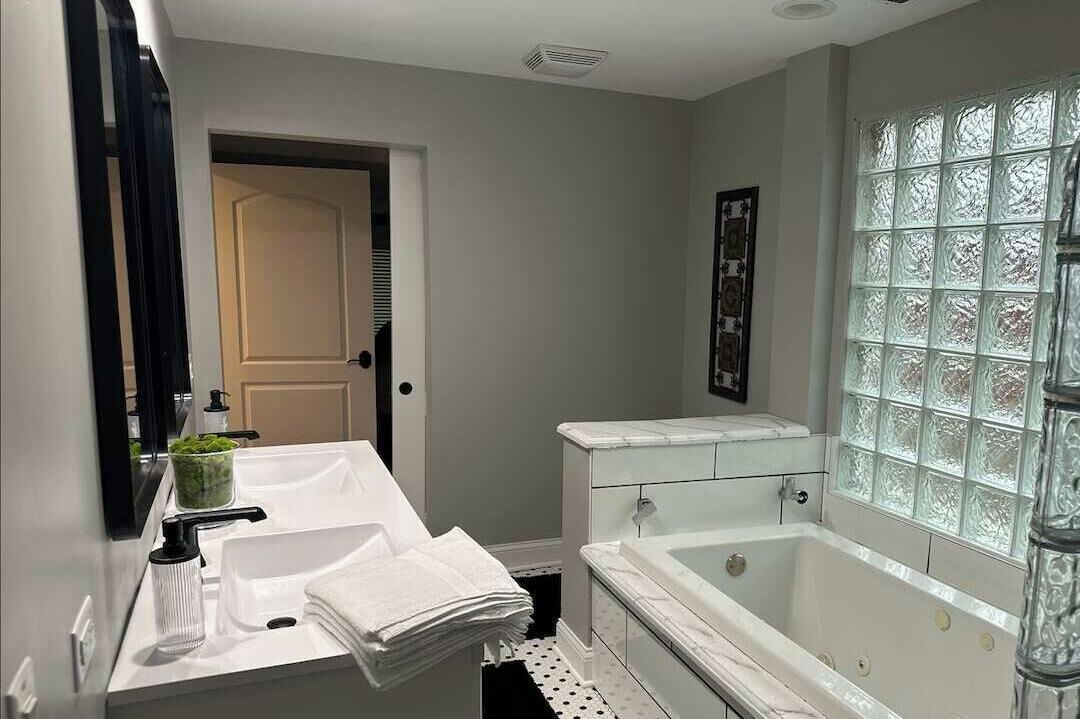 Photo of Bathroom in Yorkville