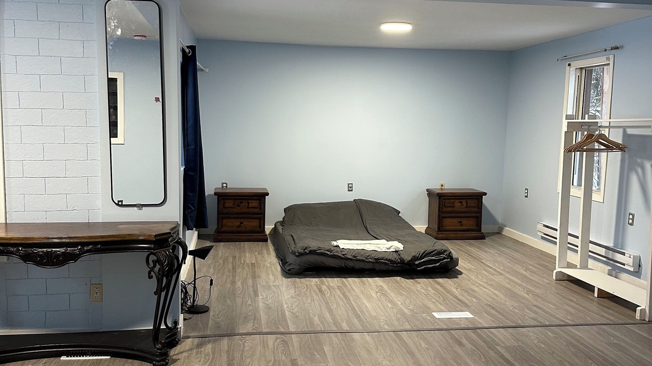Photo of Bedroom in Huron Shores
